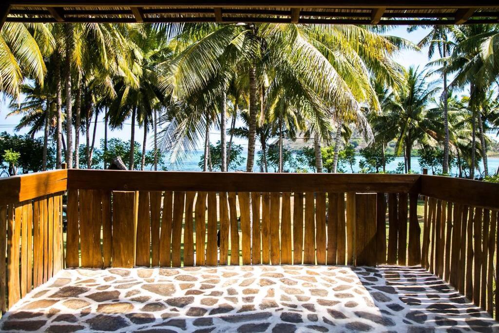 Beach-Front Sumbawa Surf House Lemonga Exterior photo